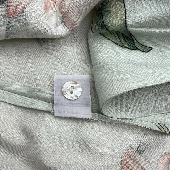 Tommy Bahama Size L UK 12/14 Pure Silk Summer Blouse Tie Front Crop Top Tropical - Picture 7 of 7